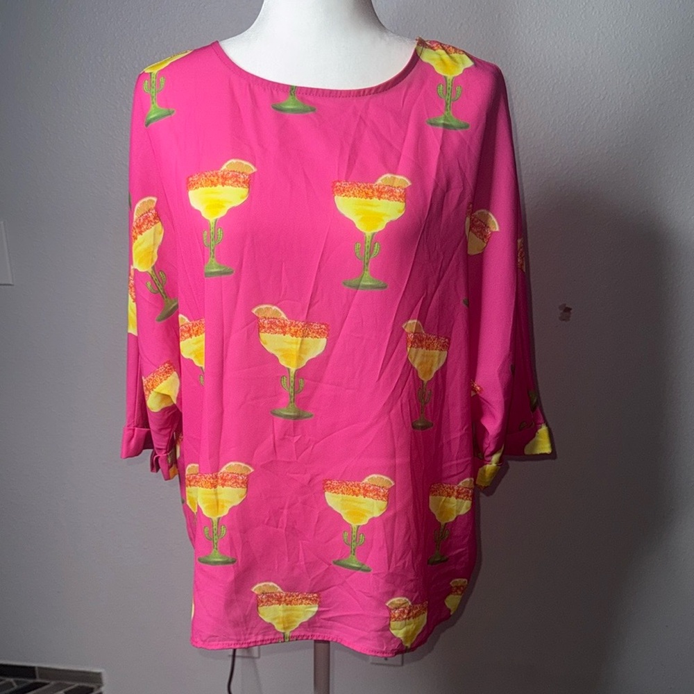 Cake Vibrant Pink spicy Margarita cactus  Print Blouse boutique size small Z13 - Picture 2 of 5